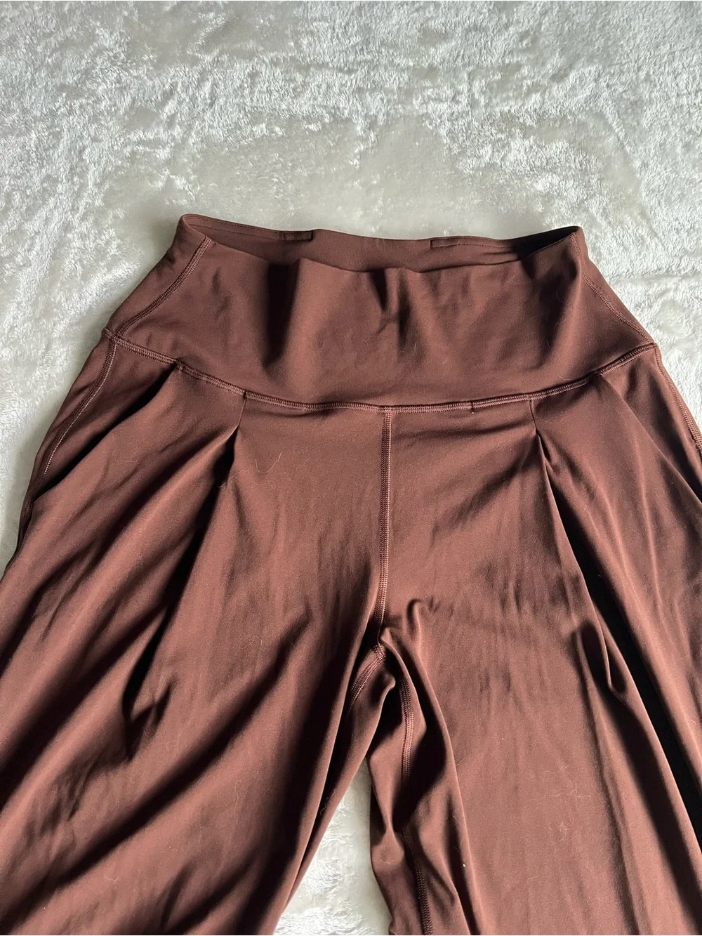 Lululemon brown palazzo pant size 8 like new